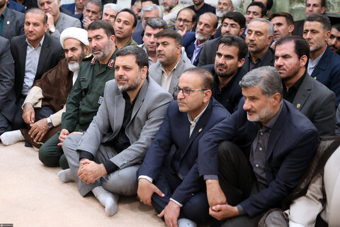 تصاویر/ دیدار دست‌اندرکاران کنگره ملی شهدای استان کهگیلویه و بویراحمد با رهبر معظم انقلاب