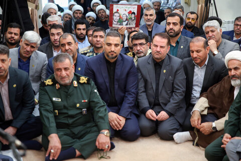 تصاویر/ دیدار دست‌اندرکاران کنگره ملی شهدای استان کهگیلویه و بویراحمد با رهبر معظم انقلاب