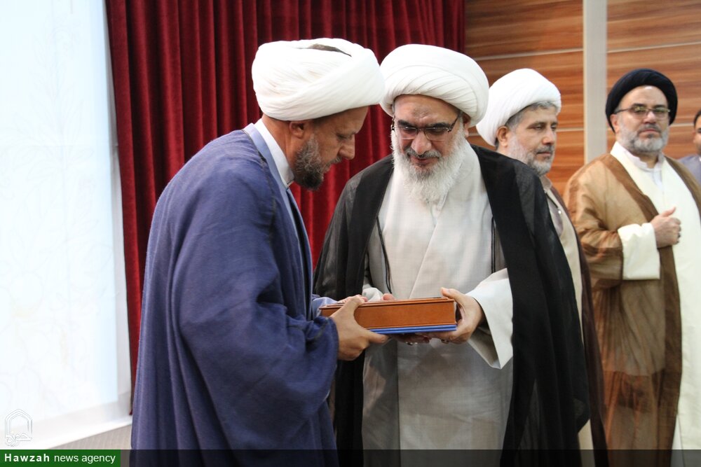 تصاویر/ آیین تکریم و معارفه امام جمعه عسلویه