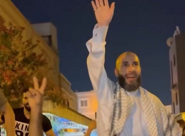 إهداء ثواب السجن إلى قائد الثورة في إيران يسبّب إعادة اعتقال مسجون مُفرَج عنه في البحرين
