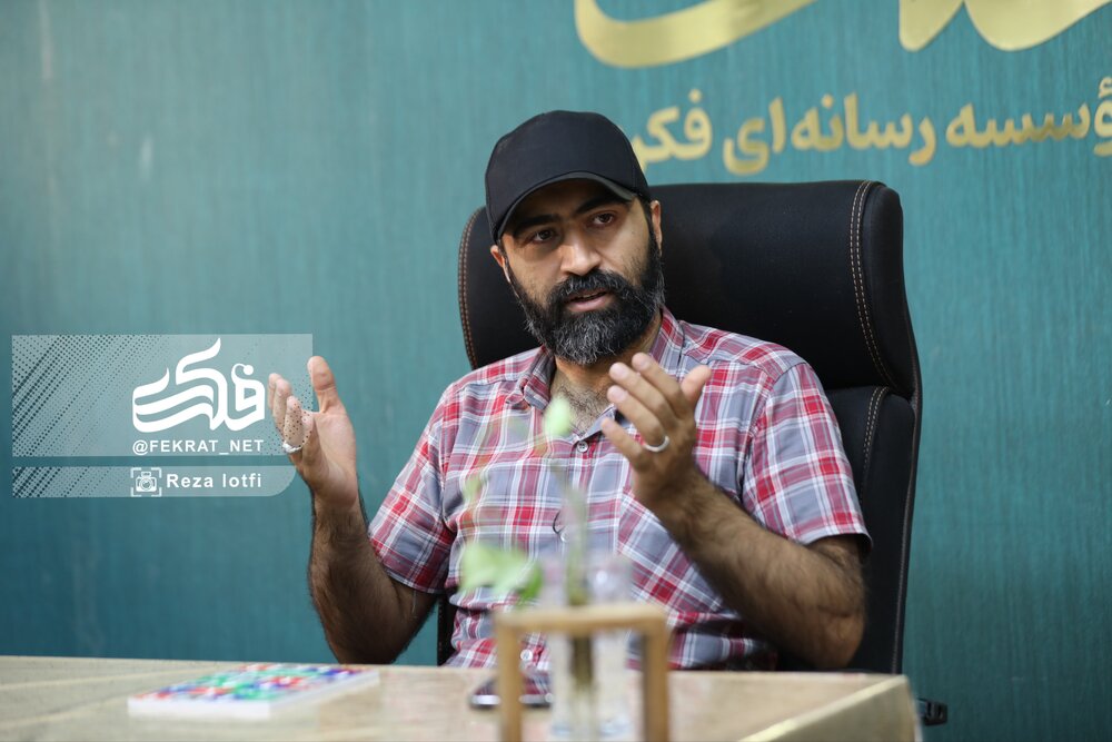 نگاهی به آثار و اندیشه تولستوی با محوریت کتاب" انسان در رمان "