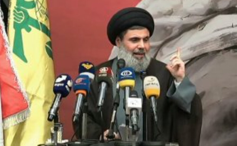 مسيرات عملية 'يوم الأربعين' وصلت إلى أهدافها والعدو حائر أمام خياراته الواهية مسيرات عملية 'يوم الأربعين' وصلت إلى أهدافها والعدو حائر أمام خياراته الواهية