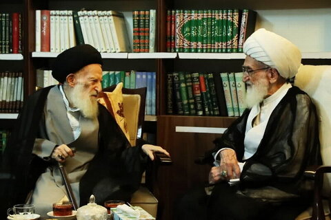 Senior Clerics meet in Qom