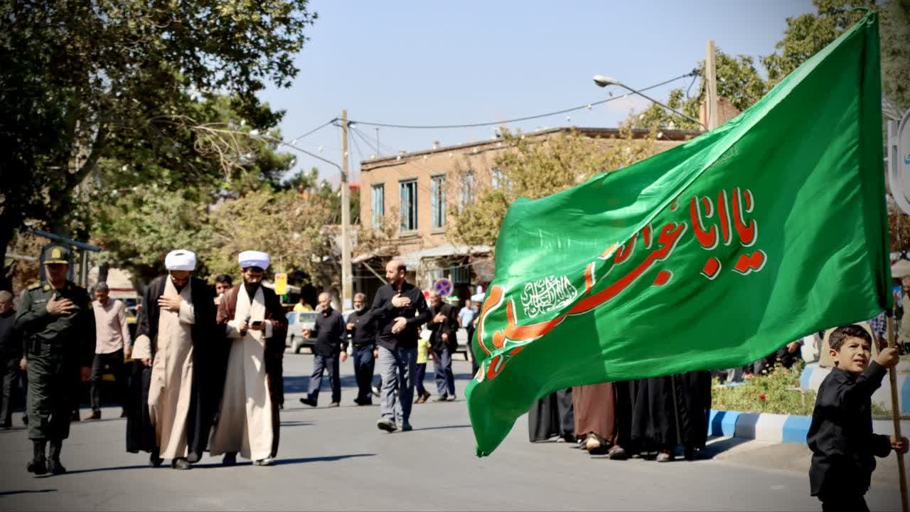 تصاویر/ عزاداری خیابانی شهادت امام حسن عسکری علیه السلام در شهرستان سلماس