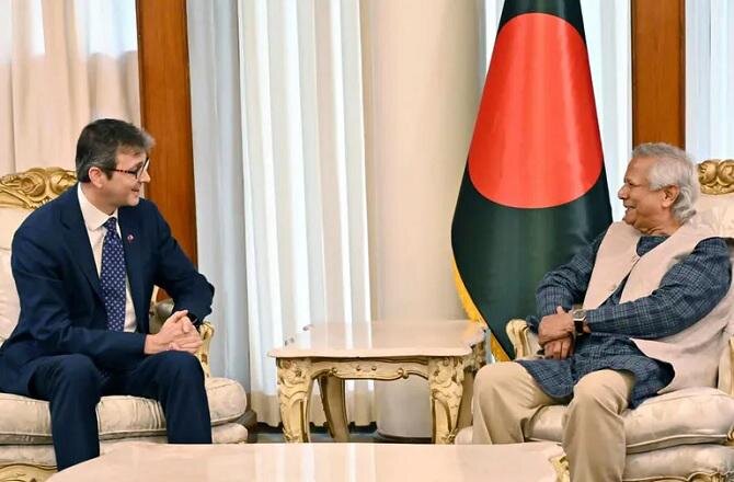 संयुक्त राज्य अमेरिका के उच्च अधिकारियों के एक प्रतिनिधिमंडल की बांग्लादेश की अंतरिम सरकार के प्रमुख से मुलाकात संयुक्त राज्य अमेरिका के उच्च अधिकारियों के एक प्रतिनिधिमंडल की बांग्लादेश की अंतरिम सरकार के प्रमुख से मुलाकात