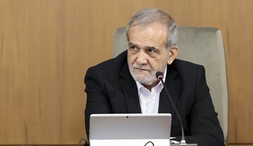 تجلیل رئیس جمهور از خدمات علمی و فرهنگی استاد مهدوی راد