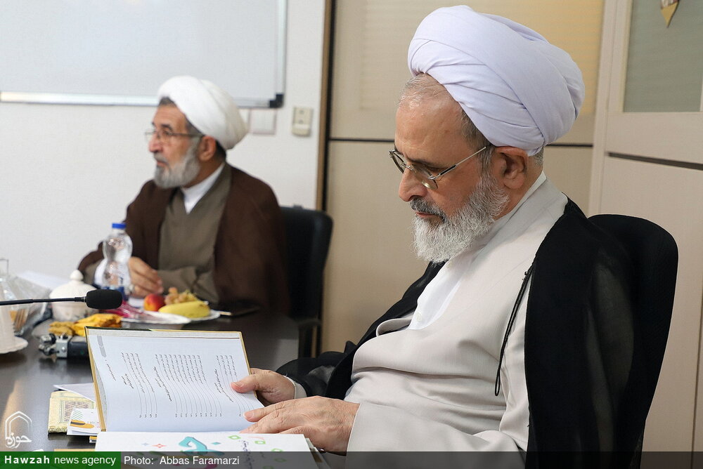 آمال حوزه برای اخلاق و تربیت فراتر از منظومه فعلی است / صاحب نظر در حوزه اخلاق تربیت شود