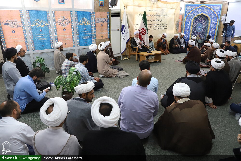 آمال حوزه برای اخلاق و تربیت فراتر از منظومه فعلی است / صاحب نظر در حوزه اخلاق تربیت شود