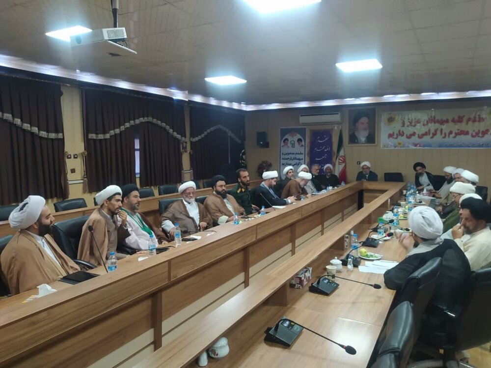 گردهمایی مشترک ائمه جمعه منطقه کاشان در بادرود برگزار شد