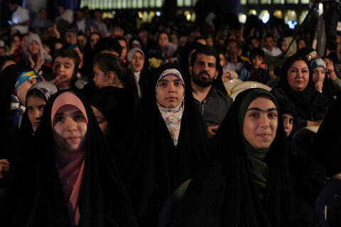 جشن بزرگ خلق محمدی در میدان امام خمینی(ره) اصفهان