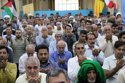 تصاویر/اقامه نماز جمعه در شهرستان دهلران به امامت حجت الاسلام موسوی