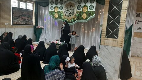 مراسم میلاد پیامبر و امام صادق در مدرسه خواهران کنگان