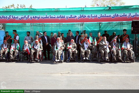 Photos/cérémonie du défilé des forces armées de la province de Qom