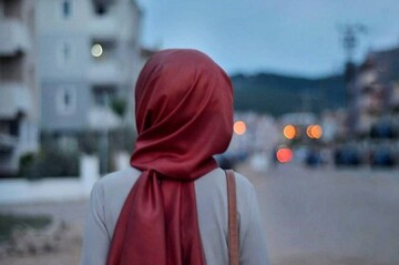 مقایسه دو سیاست پوششی در ایران/ چرا حجاب قانونی با کشف حجاب رضاخانی متفاوت است؟