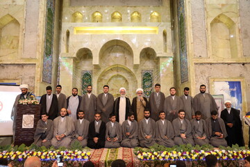 فیلم| گوشه‌هایی از مراسم عمامه گذاری طلاب مدرسه علمیه دارالسلام تهران با حضور آیت الله اعرافی