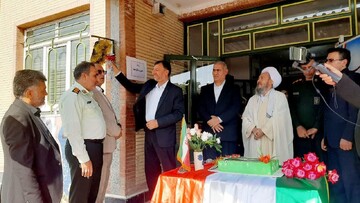 تصاویر/ زنگ مهر، ایثار و مقاومت در مدارس شاهین دژ