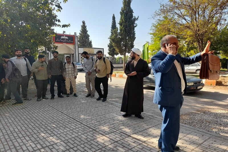 اعزام 500 طلبه امریه به پادگان شهدای کرمانشاه جهت آموزش نظامی