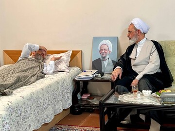 عیادت آیت الله اعرافی از رئیس موسسه امام خمینی(ره)