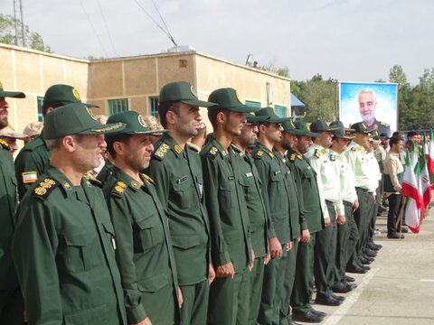 تصاویر/ صبحگاه مشترک در شهرستان چهاربرج  به مناسبت هفته دفاع مقدس