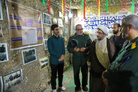 تصاویر/ بازدید نماینده ولی فقیه در استان از نمایشگاه دستاوردها و ادوات نظامی نیروهای مسلح در مصلا اعظم امام خمینی(ره) تبریز