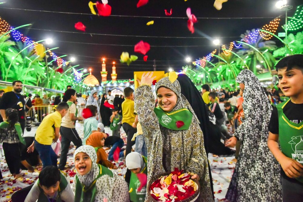 علی حب النبی (ص) کے عنوان سے بین الحرمین میں عظیم الشان جشن+تصاویر