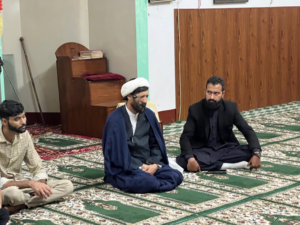 ڈاکٹر بشوی کا دورۂ کشمیر؛ یونیورسٹی کے طلباء کے ساتھ اہم نشست