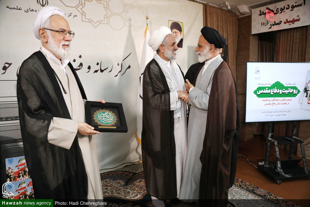 ۸ محور مهم حضور و تأثیرگذاری روحانیت در دفاع مقدس / از ۲۳ کشور اسیر گرفته بودیم