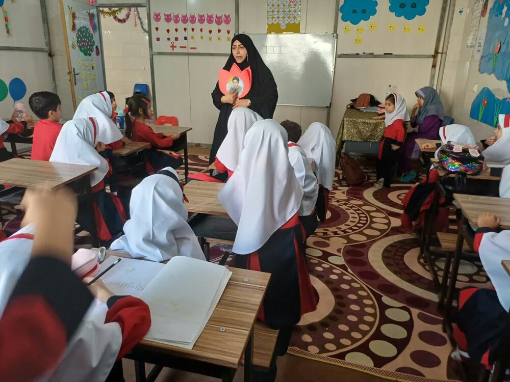 تصاویر / خوانش کتاب و معرفی کتاب شهدا ویژه کودکان در برازجان