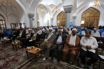 تصاویر/ همایش علامه ذوالفنون حسن زاده آملی‎ در اصفهان‎