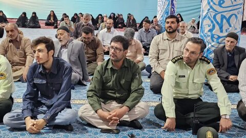 تصاویر/ مراسم گرامیداشت هفته دفاع مقدس در مسجد جامع شهرستان قروه