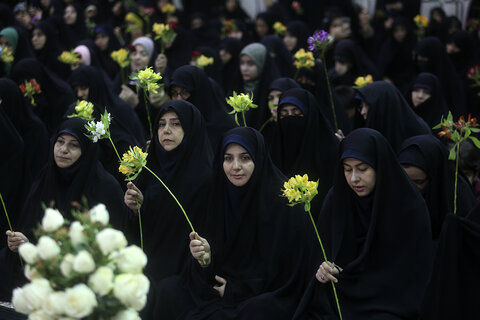 خطبه‌خوانی خادمان در آستانه سالروز ورود حضرت معصومه(س) به قم