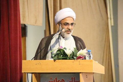 حجت الاسلام والمسلمین محمد بهمن رئیس اداره عقیدتی سیاسی نیروی پدافند هوایی ارتش