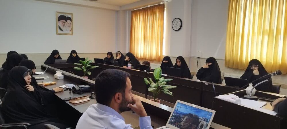 برگزاری دوره جامع سئو با حضور بیش از صد بانوی طلبه/ الزام طلاب به نگارش مقاله با رعایت استانداردهای سئو