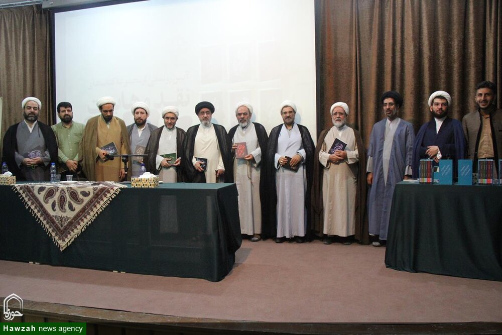 گزارشی از آئین رونمایی از مجموعه کتب نقد وهابیت / لزوم رویکرد تهاجمی در نقد وهابیت