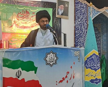 شهید فهمیده الگوی از خودگذشتگی است