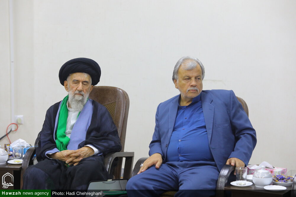 تصاویر / دیدار جمعی از متولیان موقوفات حوزوی با آیت الله اعرافی تصاویر / دیدار جمعی از متولیان موقوفات حوزوی با آیت الله اعرافی