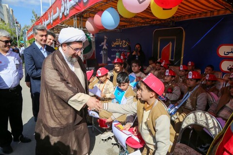 تصاویر/  حضور نماینده ولی فقیه در استان در افتتاحیه مرکز شماره ۲ ستاد فرماندهی سازمان آتش‌نشانی و خدمات ایمنی شهرداری تبریز