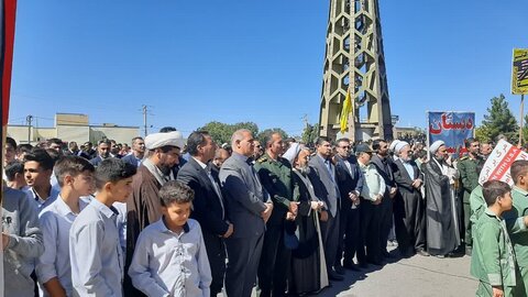 تصاویر/ تجمع مردم شهرستان شاهین دژ در محکومیت ترور شهید سید حسن نصرالله