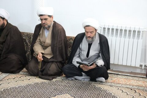 تصاویر/ مراسم گرامیداشت شهادت سیدحسن نصرالله در مدرسه علمیه امام صادق (ع) بیجار