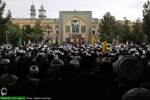 photos/Un grand rassemblement de séminaristes et d'habitants de Qom suite au martyre de Seyyed Hassan Nasrallah