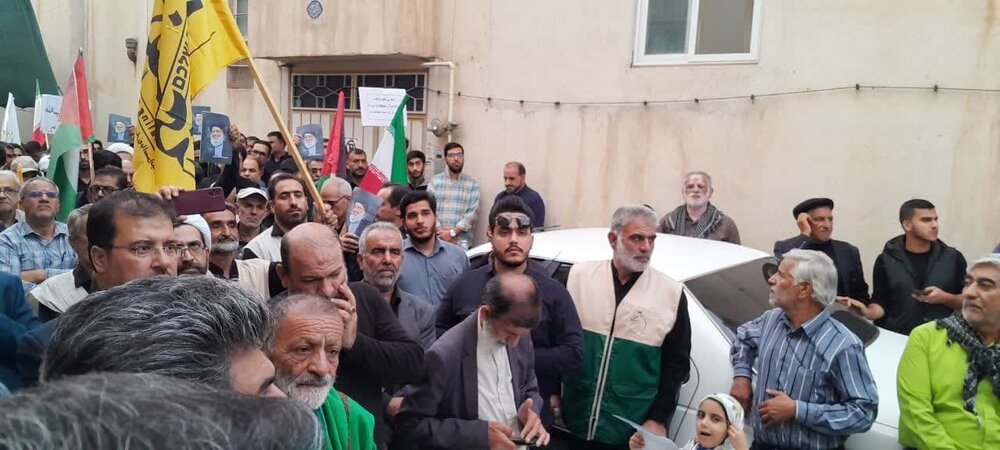 تجدید بیعت مردم آران و بیدگل با امام خامنهای و حمایت از مردم لبنان