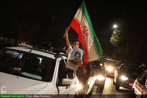 photos/Le bonheur des habitants de Qom après l'opération de missiles du CGRI