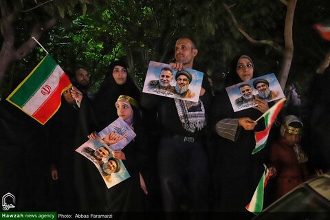 photos/Le bonheur des habitants de Qom après l'opération de missiles du CGRI