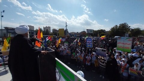 تصاویر/ جشن مردمی و شادمانی میاندوآبی ها از حملات موشکی سپاه به اسرائیل