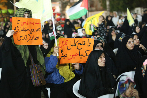 تصاویر/ تجمع بزرگ مردمی بزرگداشت شهید نصرالله در بوشهر