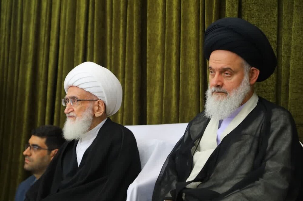 بزرگداشت شهید سید حسن نصرالله در دفتر آیتالله نوری همدانی + عکس