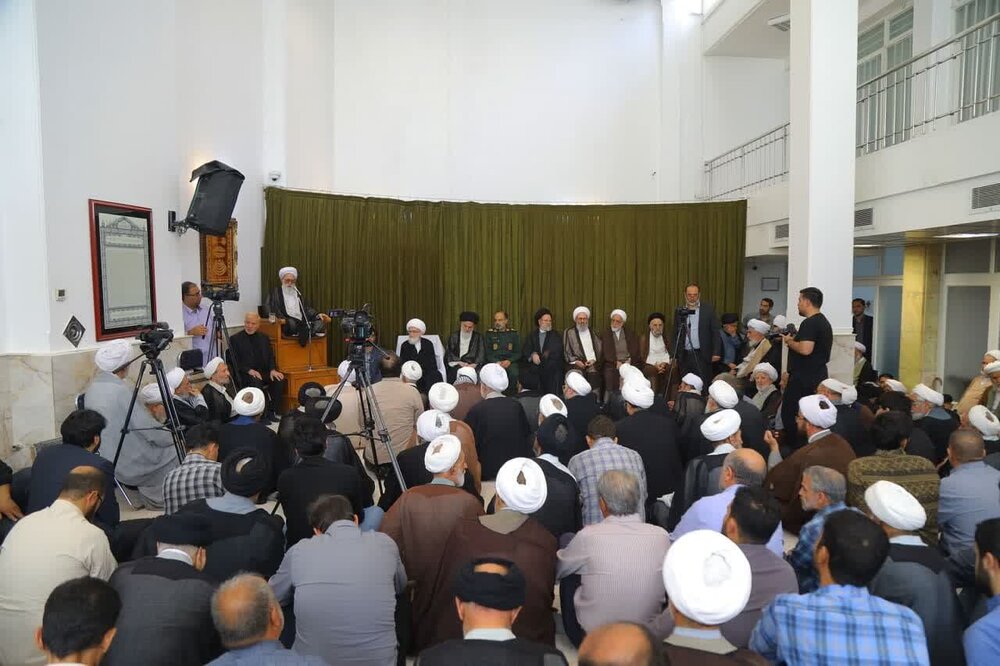 بزرگداشت شهید سید حسن نصرالله در دفتر آیتالله نوری همدانی + عکس