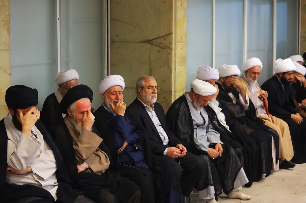 بزرگداشت شهید سید حسن نصرالله در دفتر آیتالله نوری همدانی + عکس