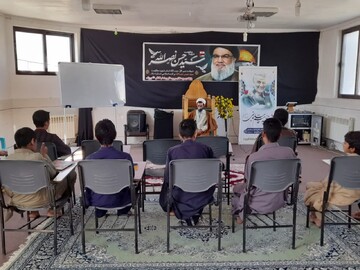 تصاویر/ درس اخلاق طلبگی مدرسه علمیه امام موسی کاظم(ع) برزک