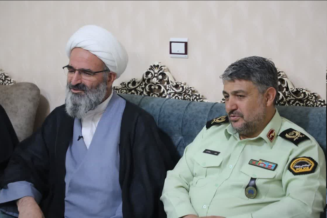 دیدار نماینده ولیفقیه در استان سمنان با بازنشستگان و از افسران فراجا+عکس